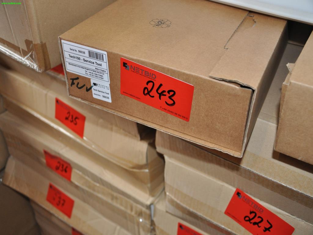 Maschinen, Werkzeuge, Handelsware / Werkstattausrüstung aus dem Umfeld<br> KFZ-Handwerk / Reifendienst-6